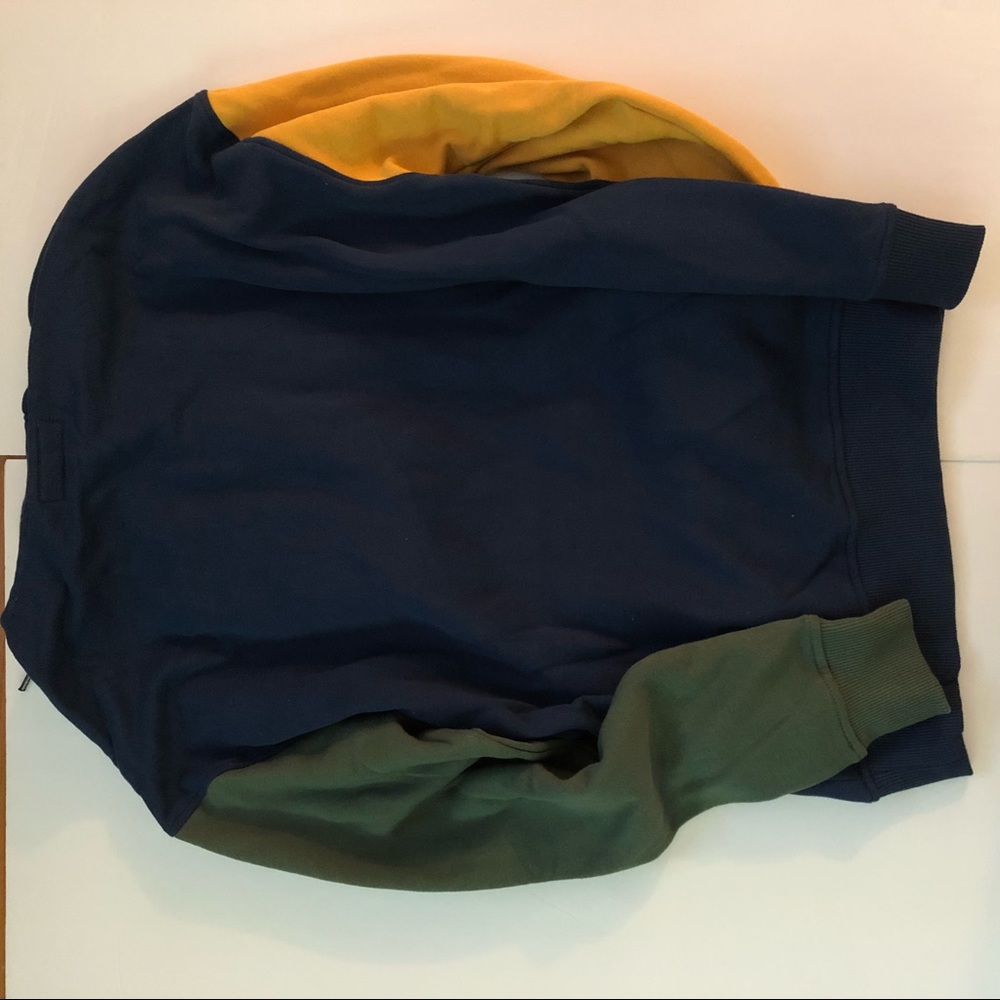 Guess x uo originals collection hoodie - Picture 3 of 5